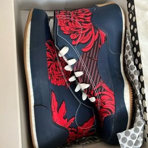 Beautiful shoes only worn once